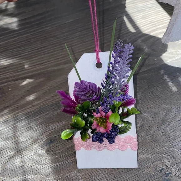 Handmade mini Flower composition - Picture 1 of 3